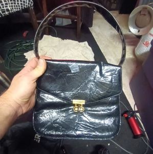 Air step vintage patent leather handbag